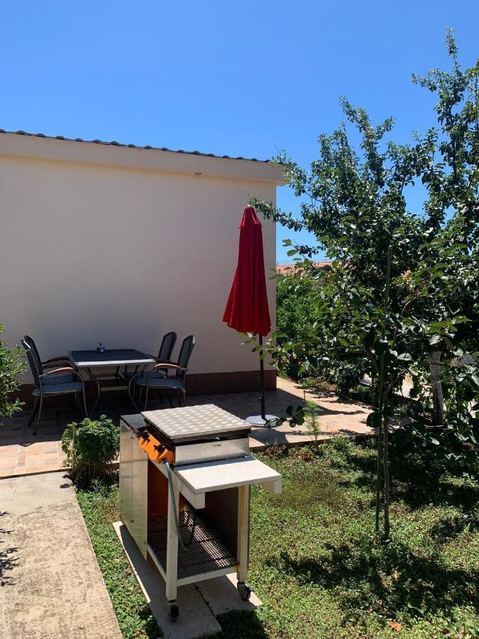 Studio Apartment Simi Trogir Exterior foto